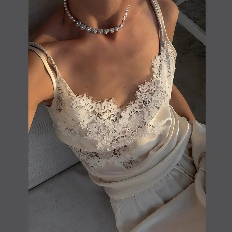 طقم توب وشورت نسائي من QICHE 2 - مراجعة Cami Top Lace وسعره