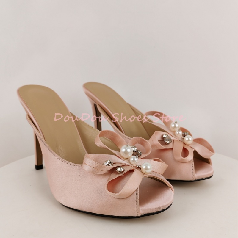 صندل نسائي مفتوح الأصابع مزين  - مراجعة Slip Dress Satin وسعره